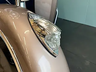 Used 2018 Indian Roadmaster Tourer Bronze - Interior and Exterior details 7