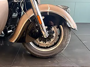 Used 2018 Indian Roadmaster Tourer Bronze - Interior and Exterior details 8