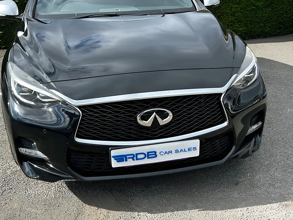 Used 2018 Infiniti Q30 Sport Intouch Black - Interior and Exterior details 10