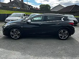 Used 2018 Infiniti Q30 Sport Intouch Black - Interior and Exterior details 15