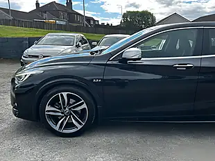 Used 2018 Infiniti Q30 Sport Intouch Black - Interior and Exterior details 16