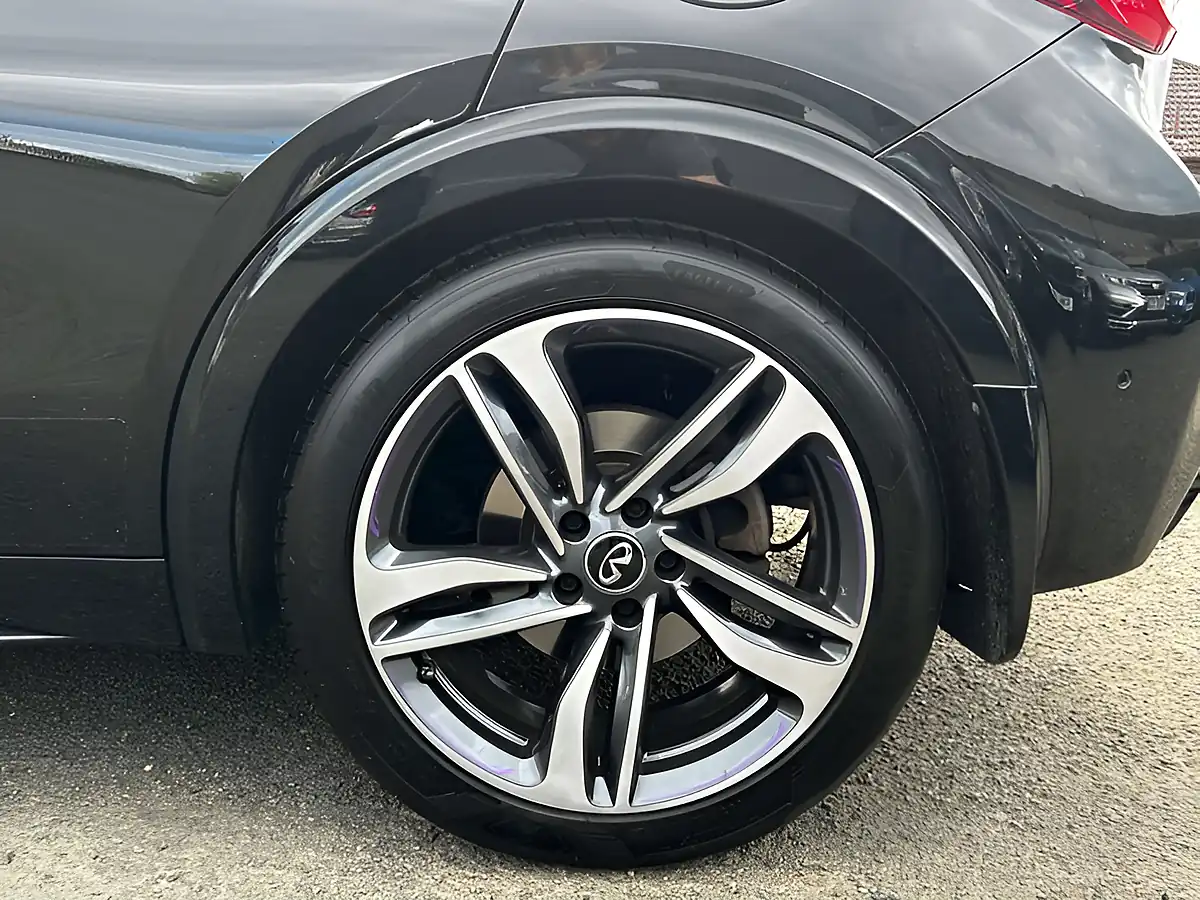 Used 2018 Infiniti Q30 Sport Intouch Black - Interior and Exterior details 18