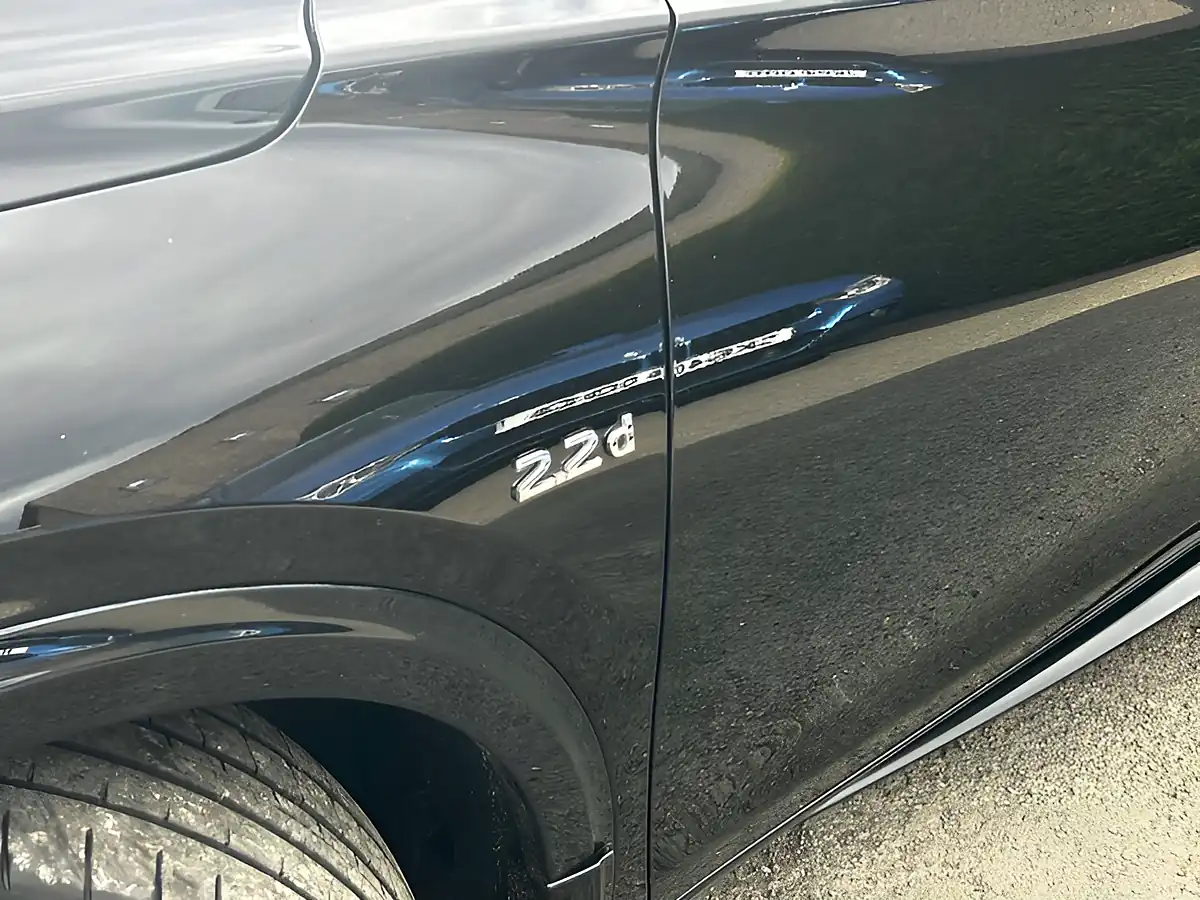 Used 2018 Infiniti Q30 Sport Intouch Black - Interior and Exterior details 5