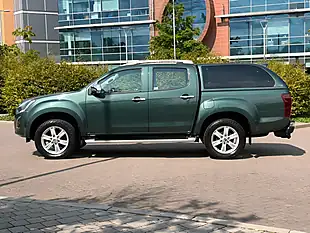 Used 2018 Isuzu D-Max Utah Pickup Double Cab Green - Interior and Exterior details 10