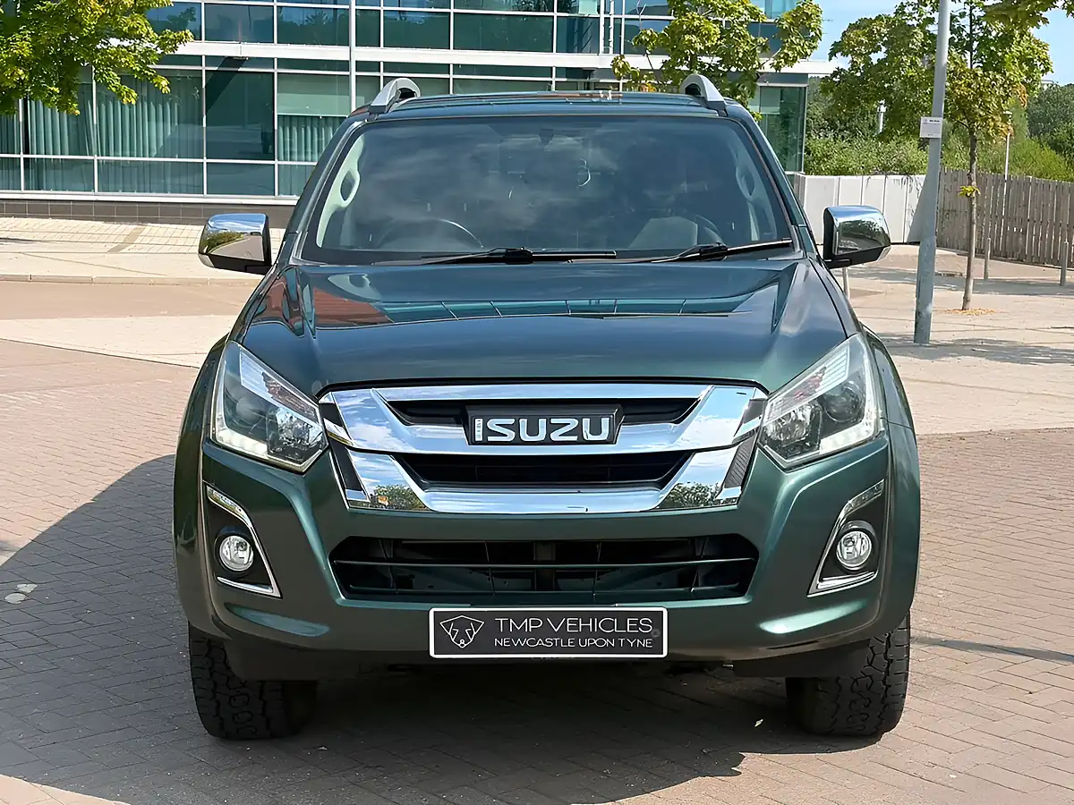 Used 2018 Isuzu D-Max Utah Pickup Double Cab Green - Interior and Exterior details 3