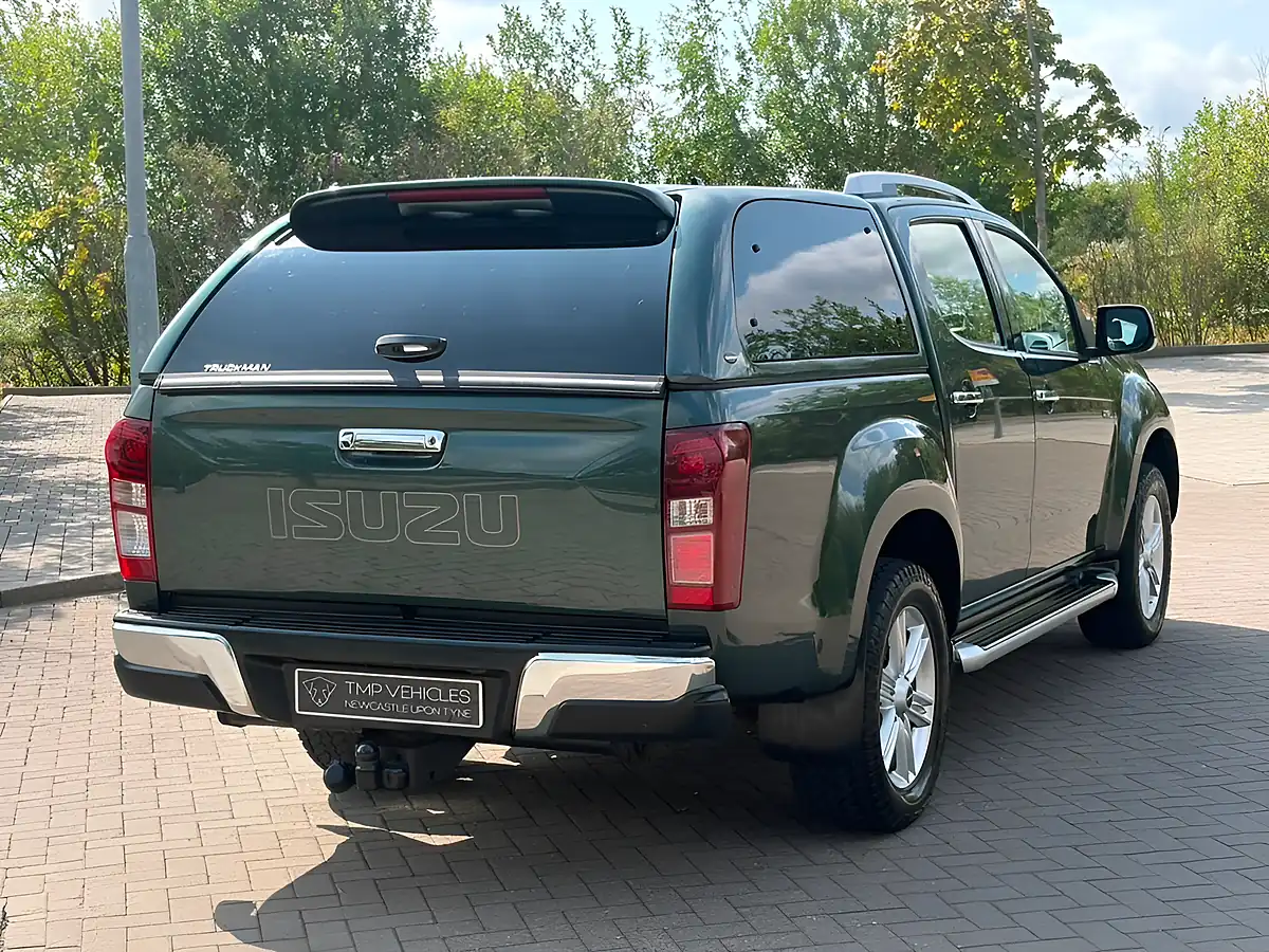 Used 2018 Isuzu D-Max Utah Pickup Double Cab Green - Interior and Exterior details 5