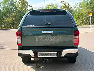 Used 2018 Isuzu D-Max Utah Pickup Double Cab Green - Interior and Exterior details 8