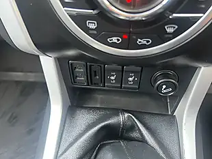 Used 2018 Isuzu D-Max Utah Silver - Interior and Exterior details 12