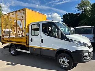 Used 2018 Iveco Daily 7 SEAT Double Cab Tipper White - Interior and Exterior details 2
