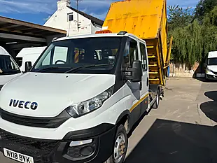 Used 2018 Iveco Daily 7 SEAT Double Cab Tipper White - Interior and Exterior details 4