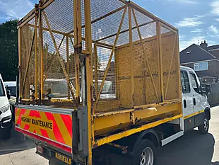 Used 2018 Iveco Daily 7 SEAT Double Cab Tipper White - Interior and Exterior details 5