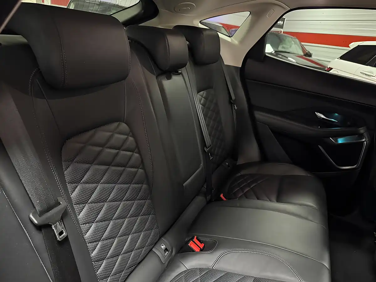 Used 2018 Jaguar E-Pace Hse Blue - Interior and Exterior details 14