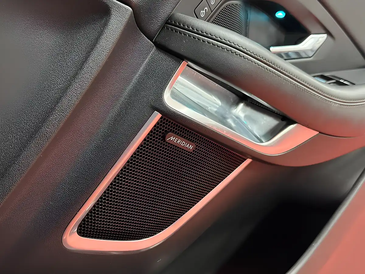 Used 2018 Jaguar E-Pace Hse Blue - Interior and Exterior details 17