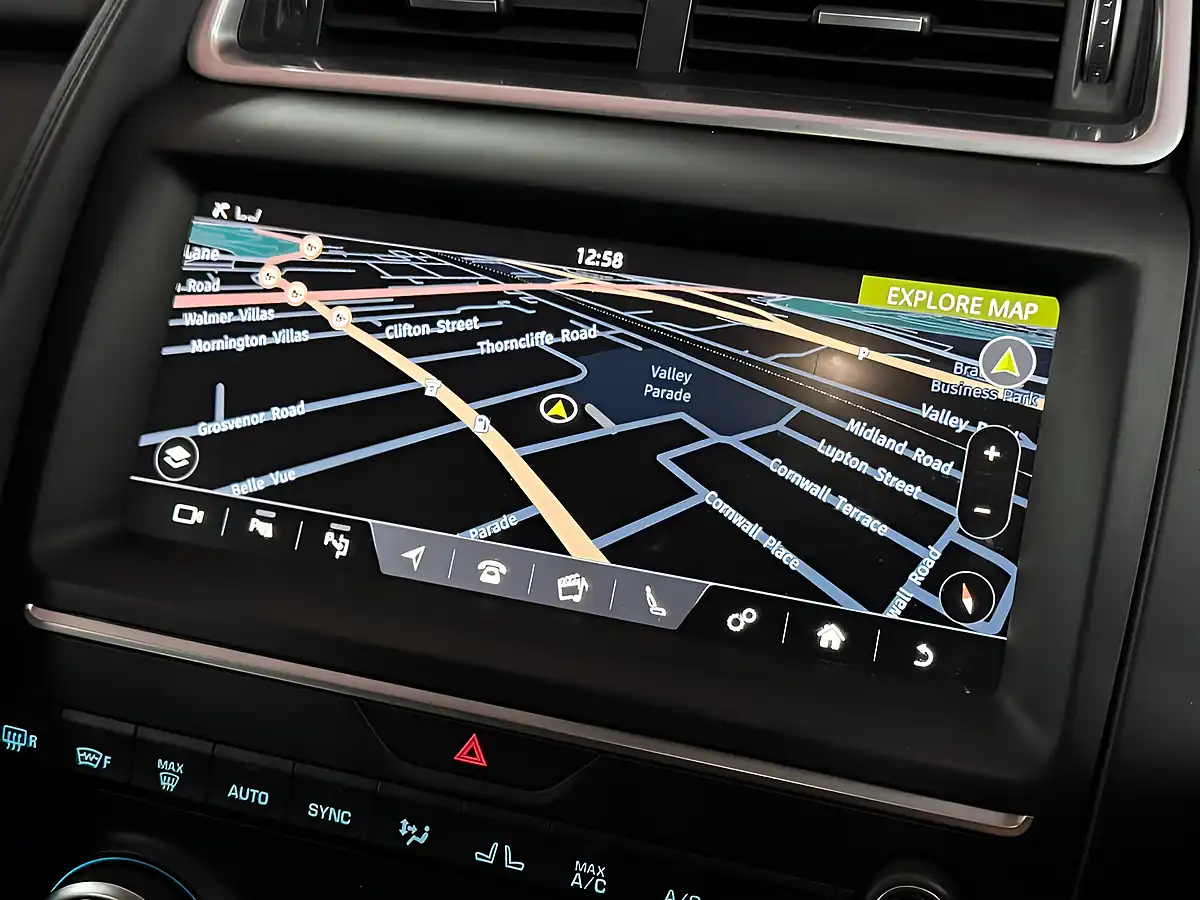 Used 2018 Jaguar E-Pace Hse Blue - Interior and Exterior details 20