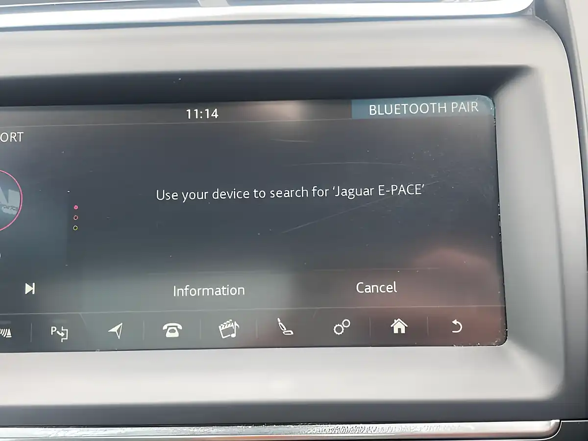 Used 2018 Jaguar E-Pace R-Dynamic Hse Black - Interior and Exterior details 16