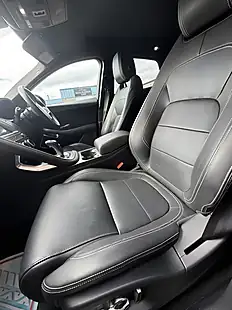 Used 2018 Jaguar E-Pace R-Dynamic Hse Blue - Interior and Exterior details 11