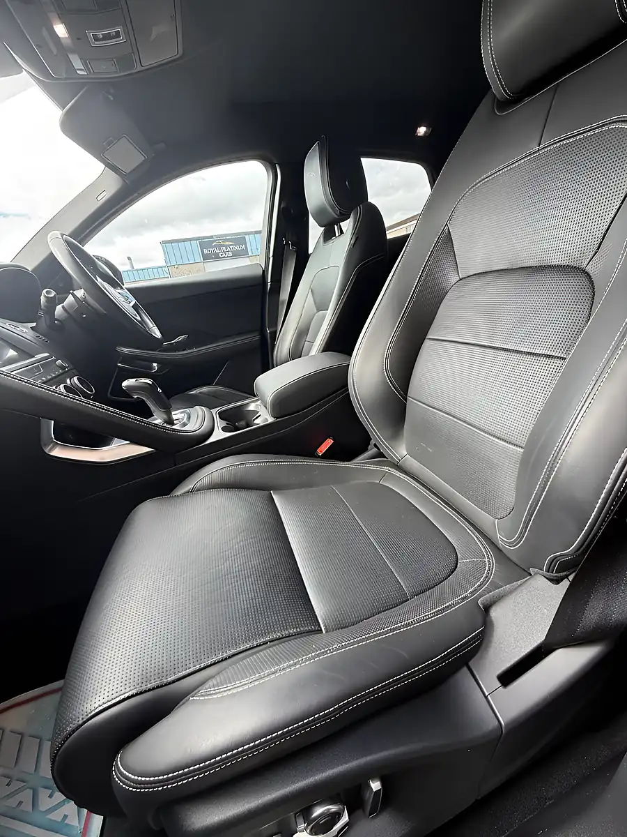 Used 2018 Jaguar E-Pace R-Dynamic Hse Blue - Interior and Exterior details 11