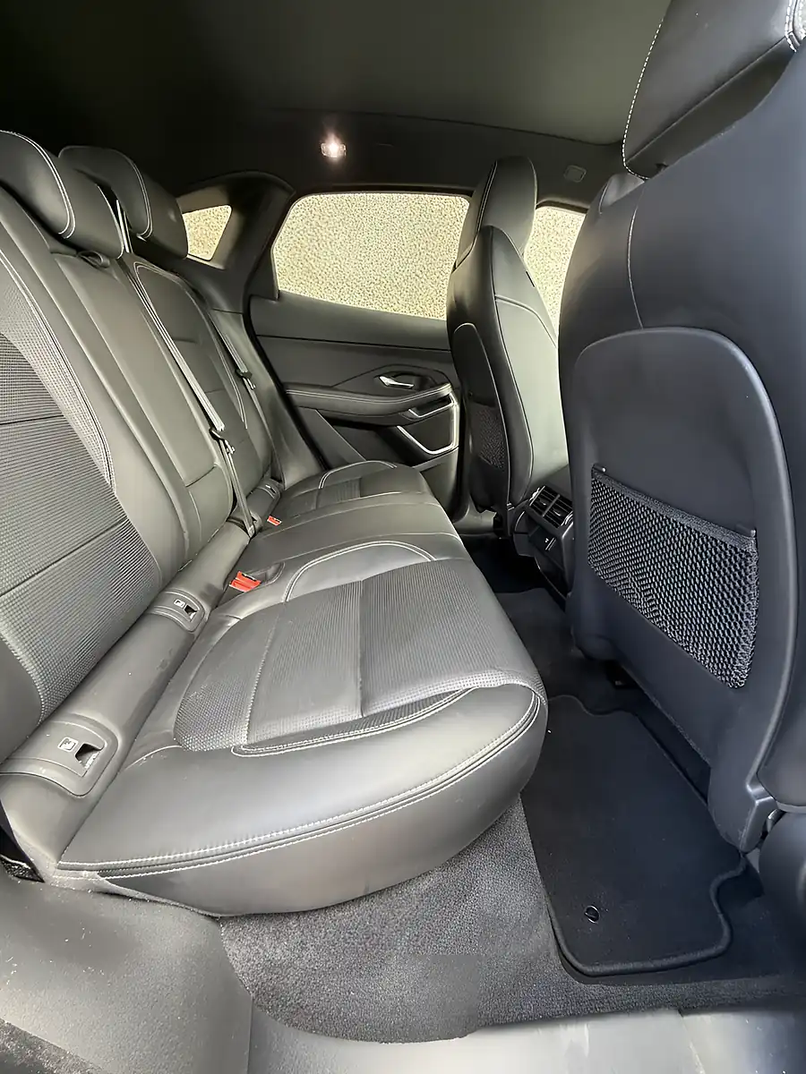 Used 2018 Jaguar E-Pace R-Dynamic Hse Blue - Interior and Exterior details 8
