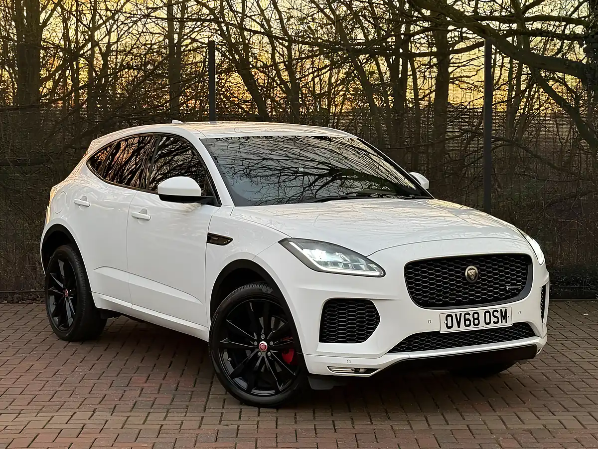 Used 2018 Jaguar E-Pace R-Dynamic Hse White - Front View