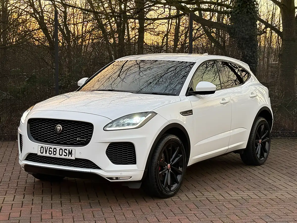 Used 2018 Jaguar E-Pace R-Dynamic Hse White - Interior and Exterior details 5