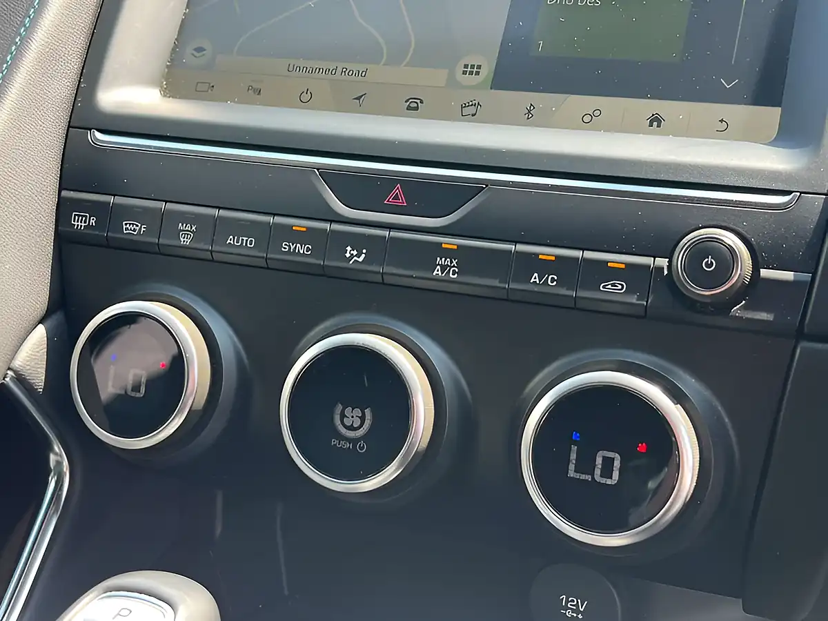 Used 2018 Jaguar E-Pace R-Dynamic S Caesium Blue - Interior and Exterior details 13