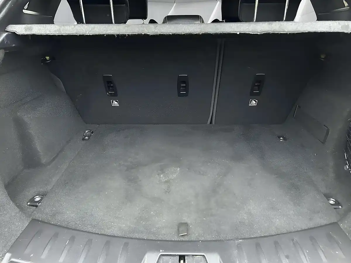 Used 2018 Jaguar E-Pace R-Dynamic S White - Interior and Exterior details 18