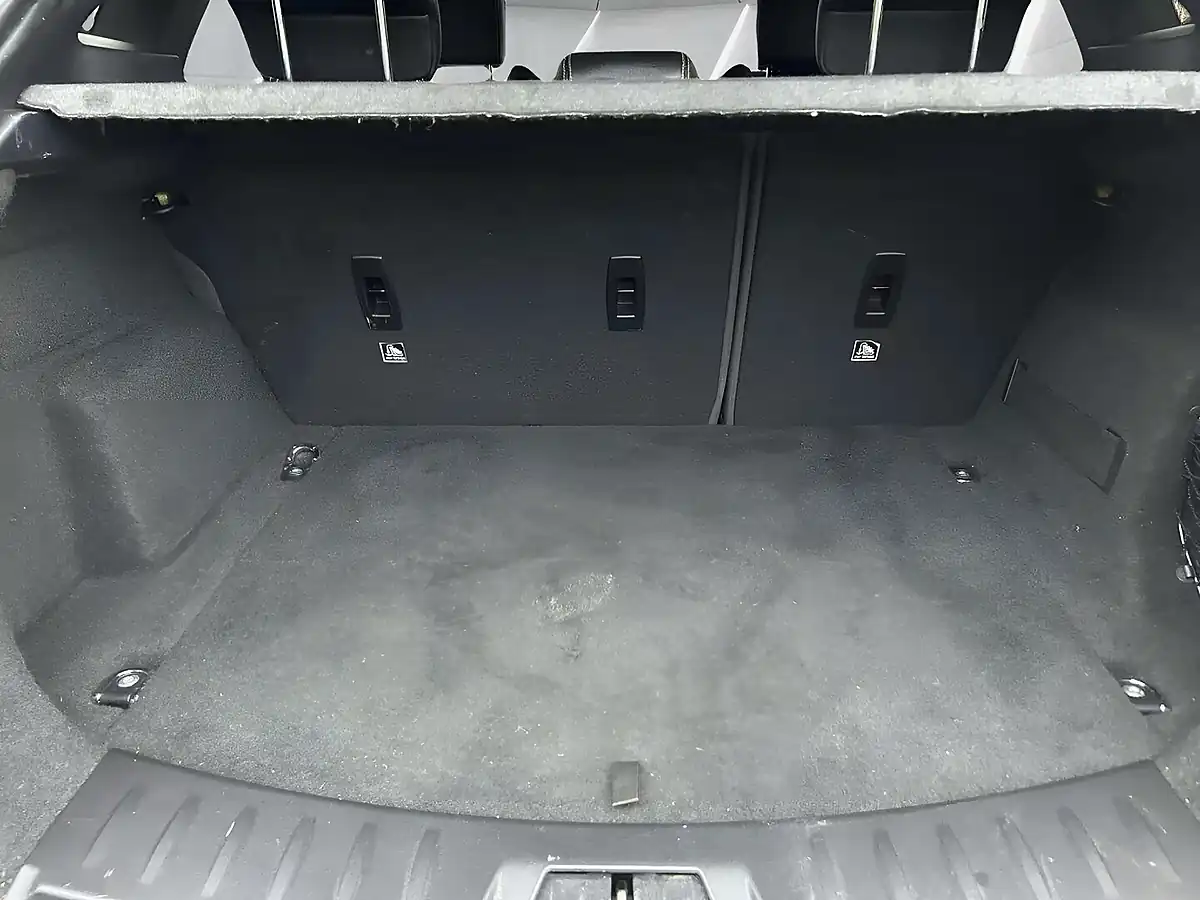 Used 2018 Jaguar E-Pace R-Dynamic S White - Interior and Exterior details 19