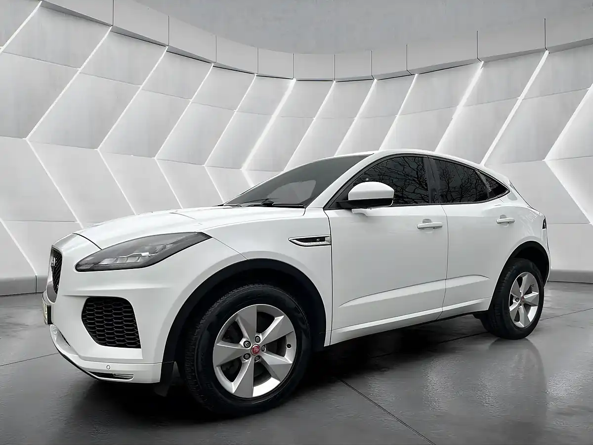 Used 2018 Jaguar E-Pace R-Dynamic S White - Interior and Exterior details 2