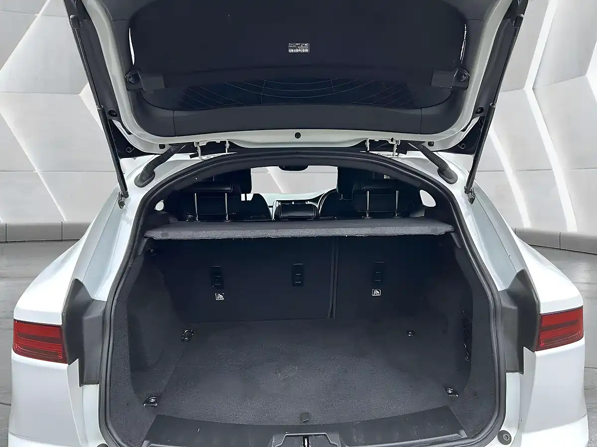 Used 2018 Jaguar E-Pace R-Dynamic S White - Interior and Exterior details 20
