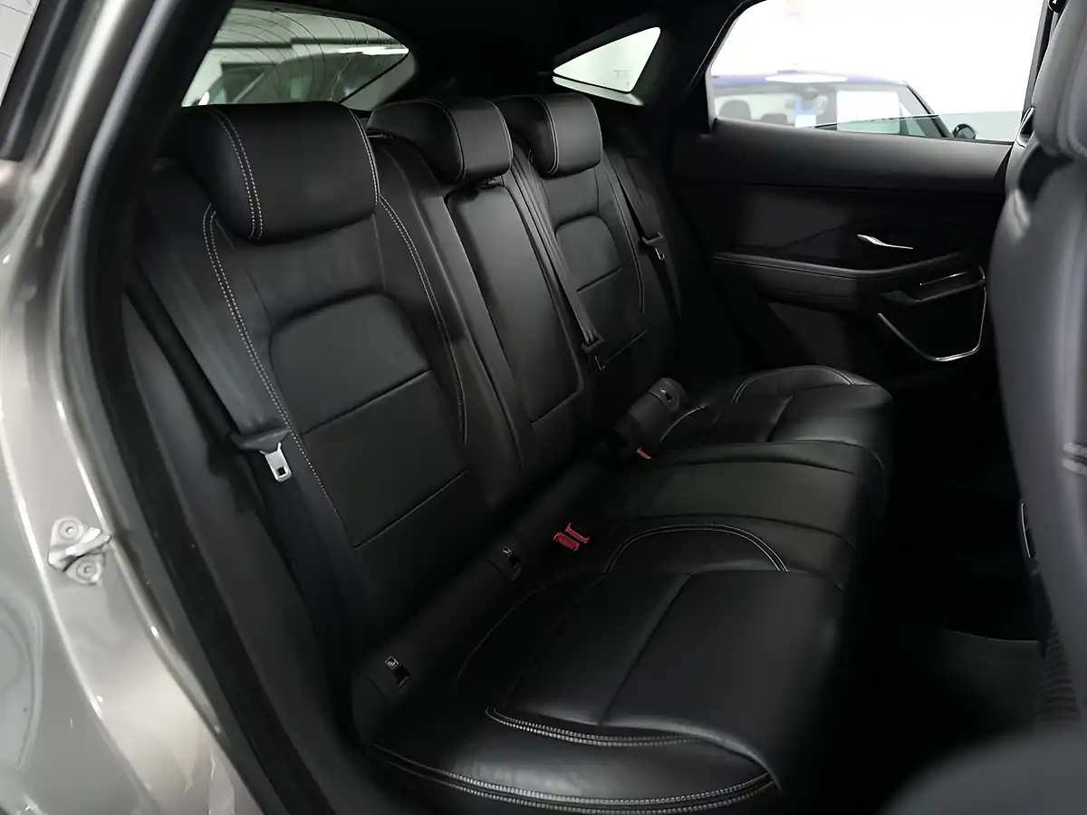 Used 2018 Jaguar E-Pace R-Dynamic Se Silver - Interior and Exterior details 12