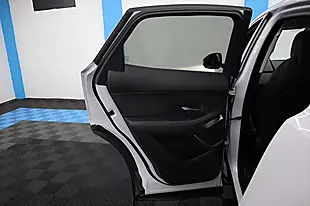 Used 2018 Jaguar E-Pace R-Dynamic Se White - Interior and Exterior details 13