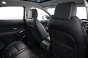 Used 2018 Jaguar E-Pace R-Dynamic Se White - Interior and Exterior details 15
