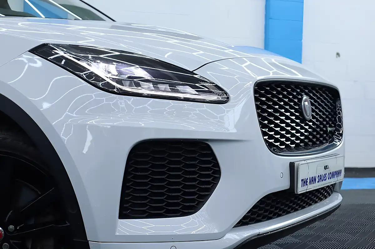 Used 2018 Jaguar E-Pace R-Dynamic Se White - Interior and Exterior details 6