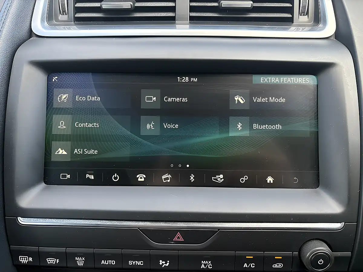Used 2018 Jaguar E-Pace R-Dynamic White - Interior and Exterior details 20