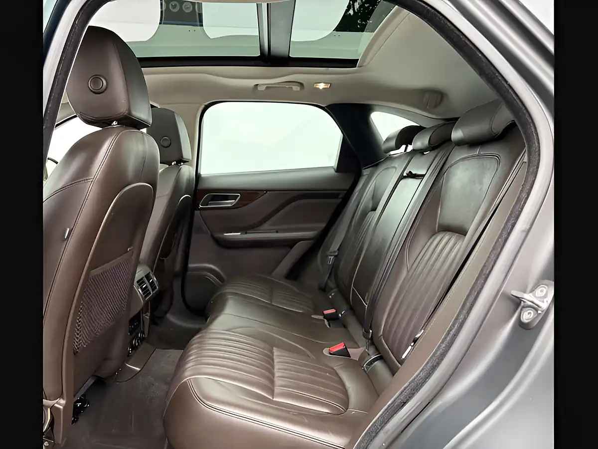 Used 2018 Jaguar F-Pace Portfolio British Racing Green - Interior and Exterior details 18