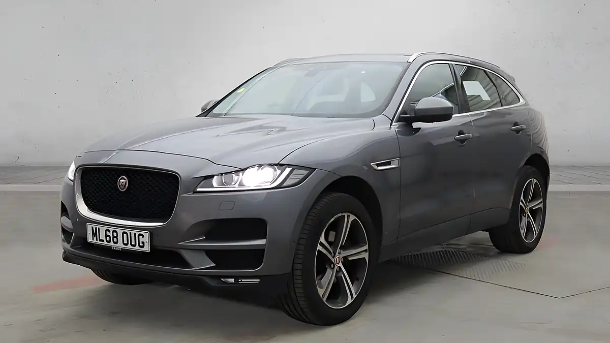 Used 2018 Jaguar F-Pace Portfolio Grey - Interior and Exterior details 4