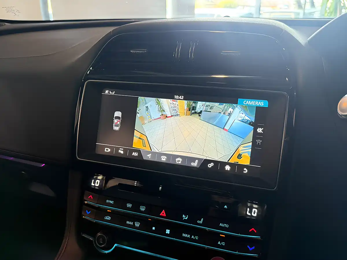 Used 2018 Jaguar F-Pace Portfolio Silver - Interior and Exterior details 15