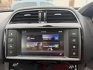 Used 2018 Jaguar F-Pace Prestige White - Interior and Exterior details 14