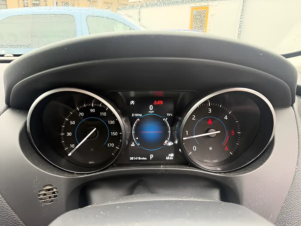 Used 2018 Jaguar F-Pace Prestige White - Interior and Exterior details 15