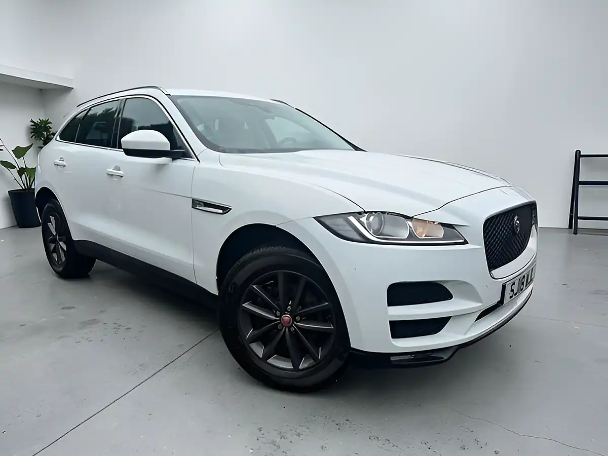 Used 2018 Jaguar F-Pace Prestige White - Interior and Exterior details 2
