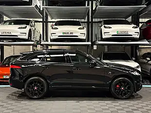 Used 2018 Jaguar F-Pace R-Sport Black - Interior and Exterior details 9
