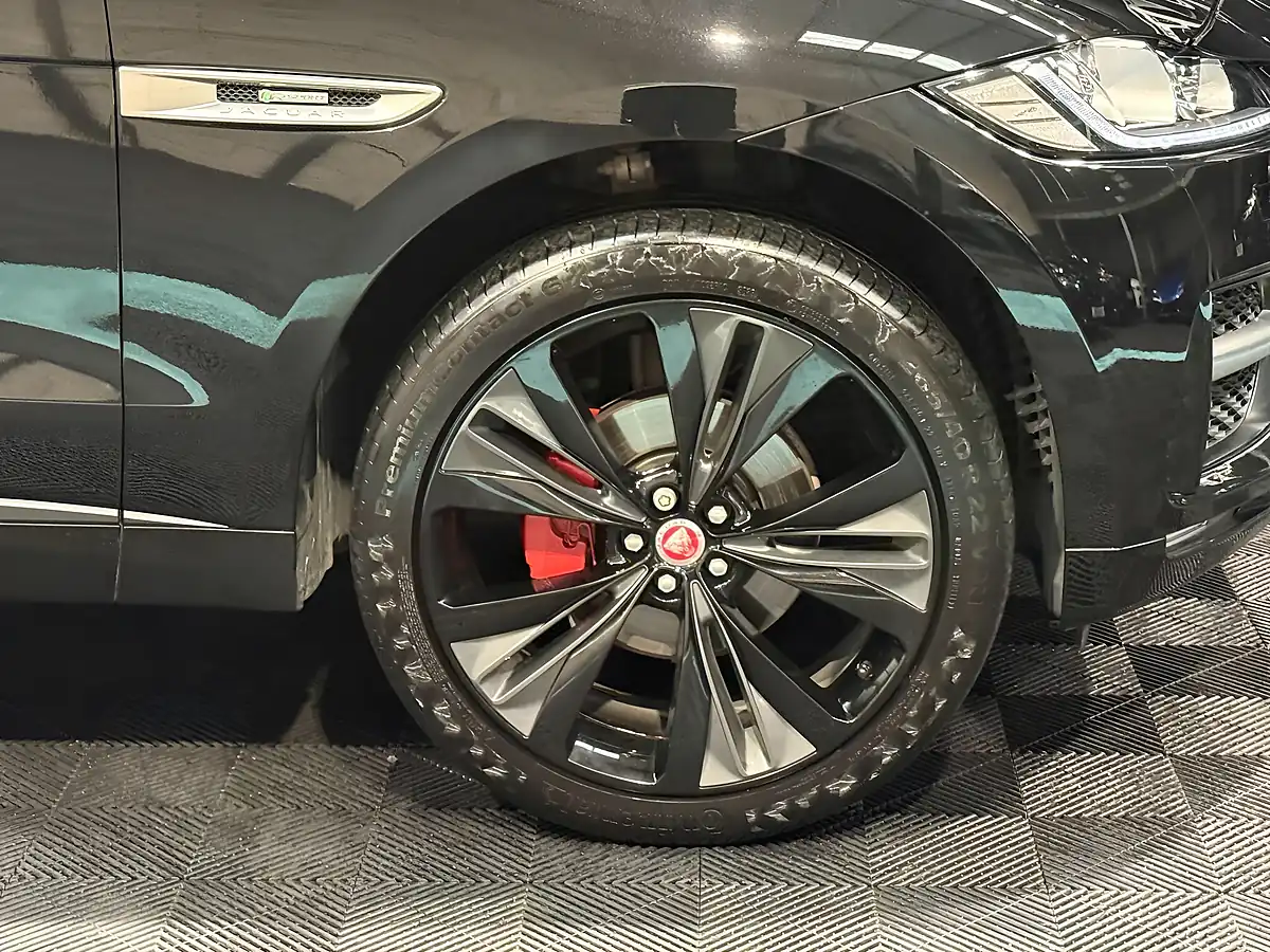 Used 2018 Jaguar F-Pace R-Sport Black - Interior and Exterior details 11