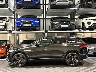 Used 2018 Jaguar F-Pace R-Sport Black - Interior and Exterior details 6