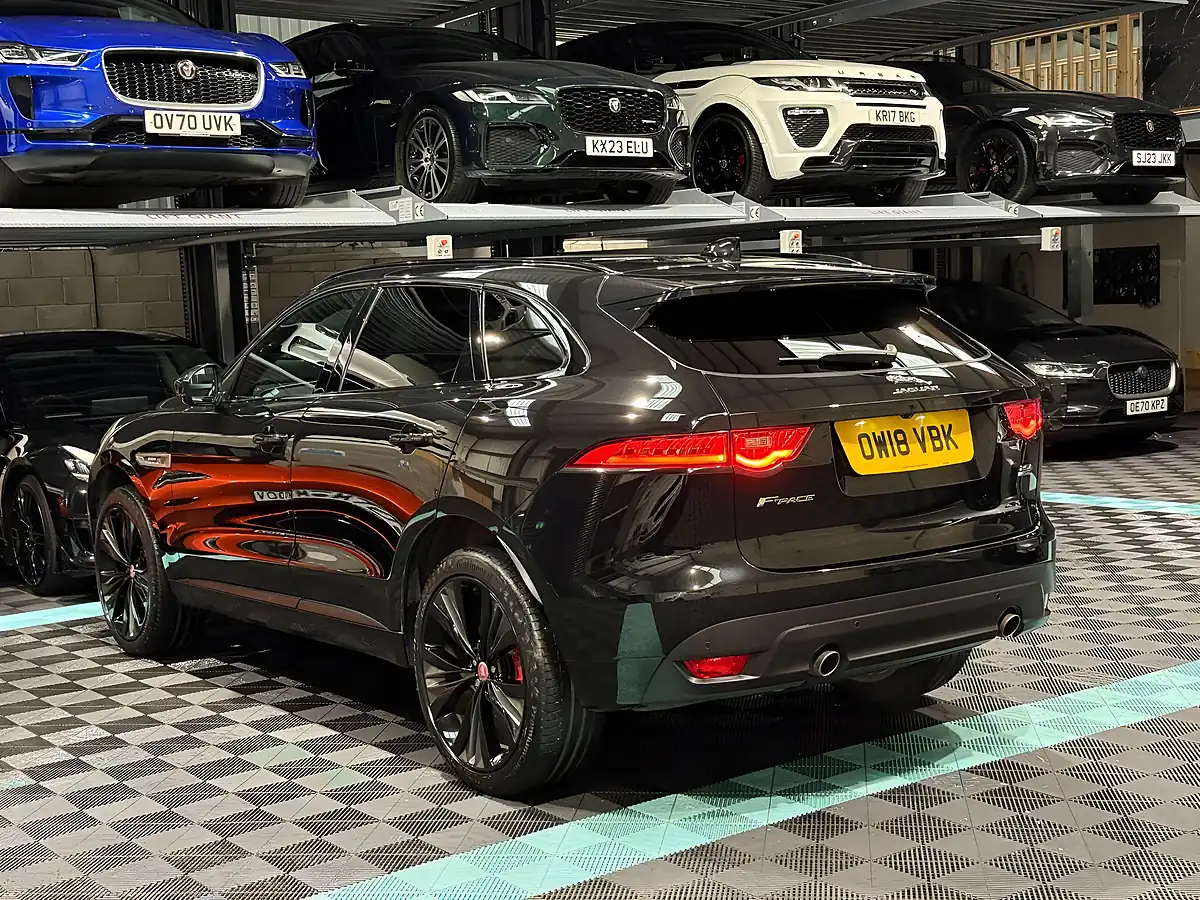 Used 2018 Jaguar F-Pace R-Sport Black - Interior and Exterior details 7
