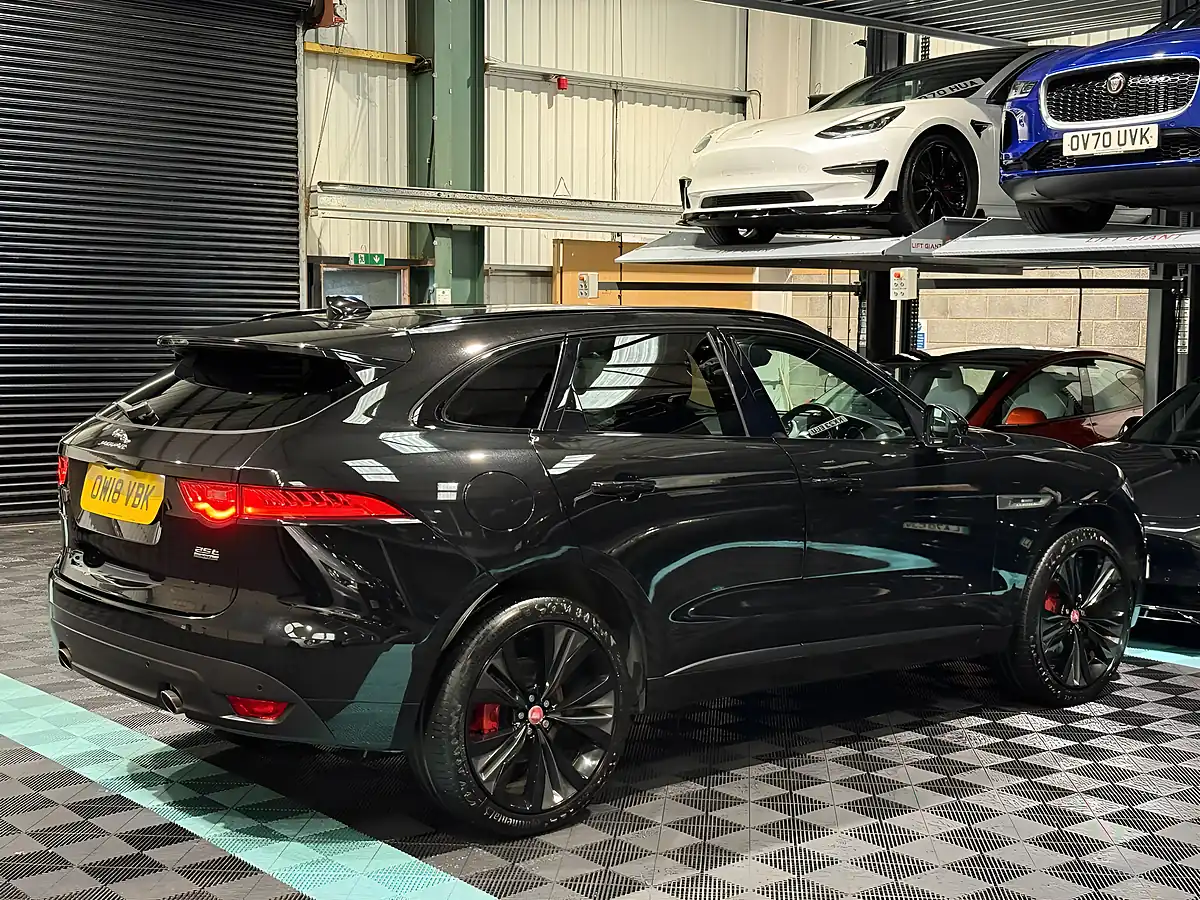 Used 2018 Jaguar F-Pace R-Sport Black - Interior and Exterior details 9