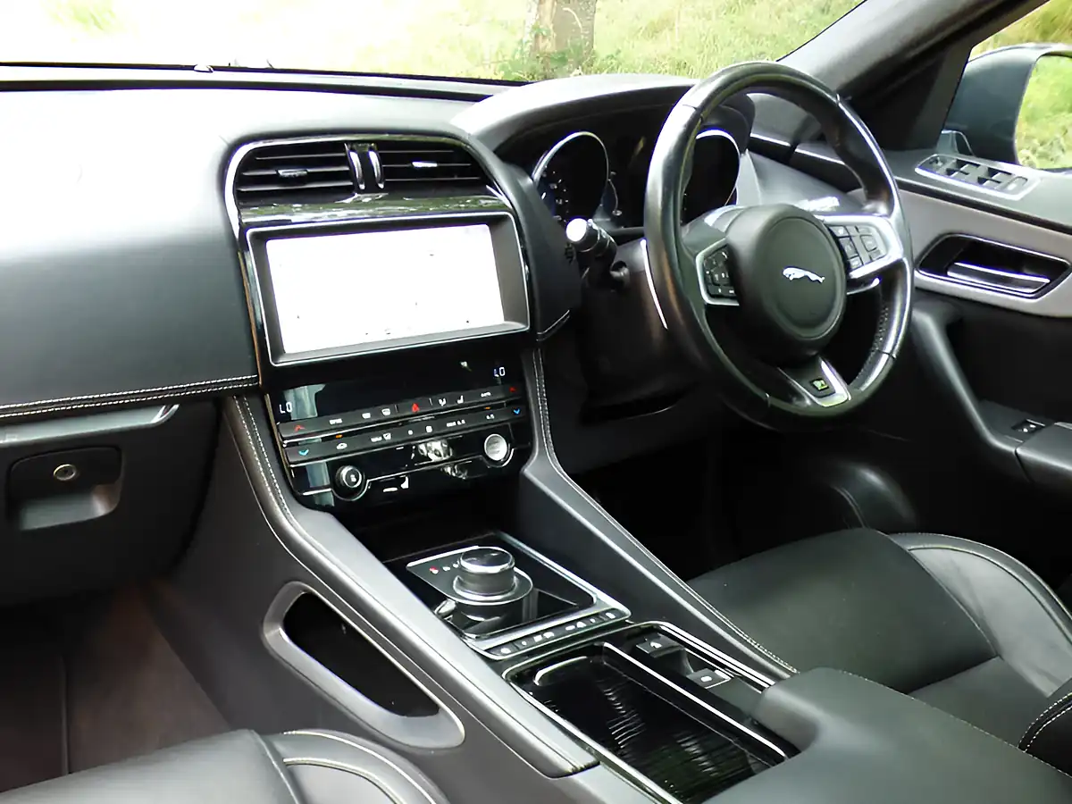 Used 2018 Jaguar F-Pace R-Sport Black - Interior and Exterior details 3