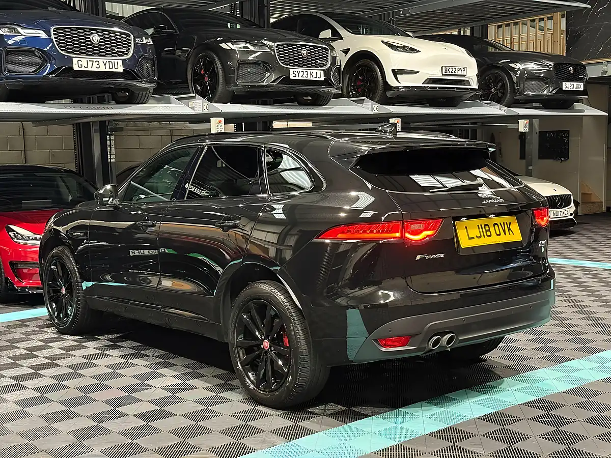 Used 2018 Jaguar F-Pace R-Sport Black - Interior and Exterior details 7