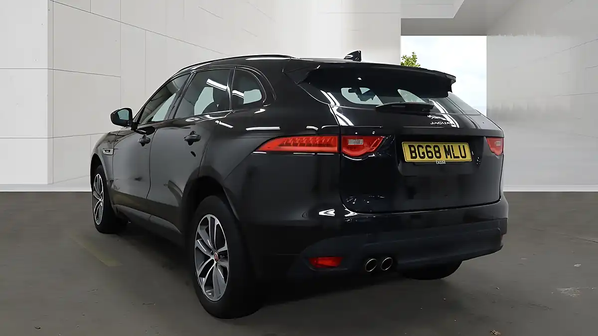 Used 2018 Jaguar F-Pace R-Sport Black - Interior and Exterior details 8