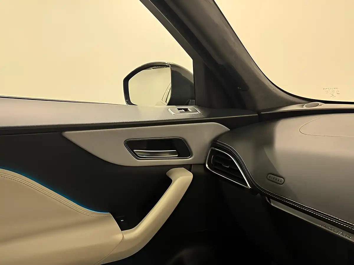 Used 2018 Jaguar F-Pace R-Sport Blue - Interior and Exterior details 20