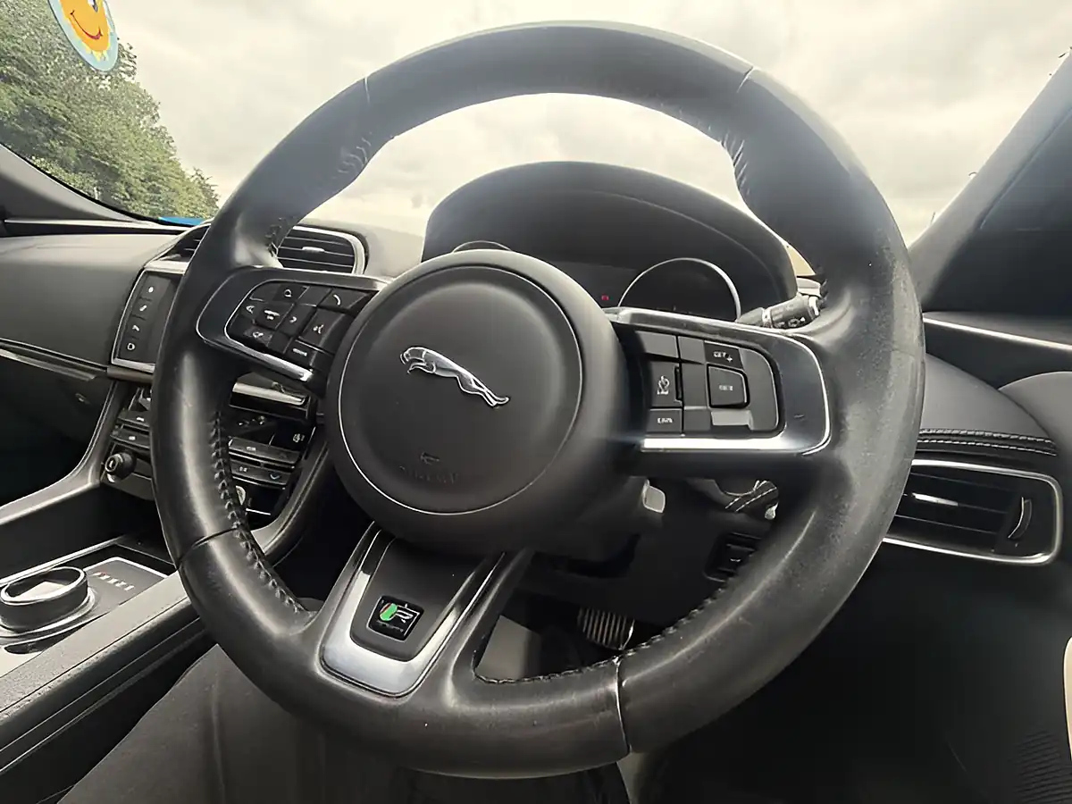 Used 2018 Jaguar F-Pace R-Sport Blue - Interior and Exterior details 20
